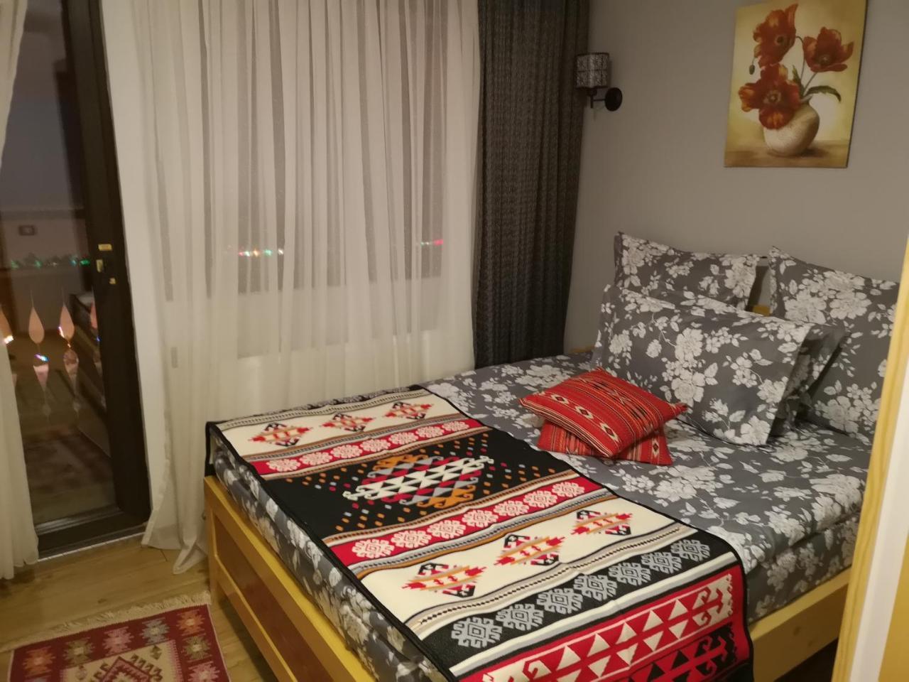 Agropensiunea Casa Nica Margineni  Exteriör bild